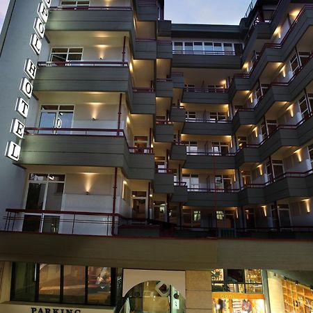 Hotel Metropol ラリサ エクステリア 写真