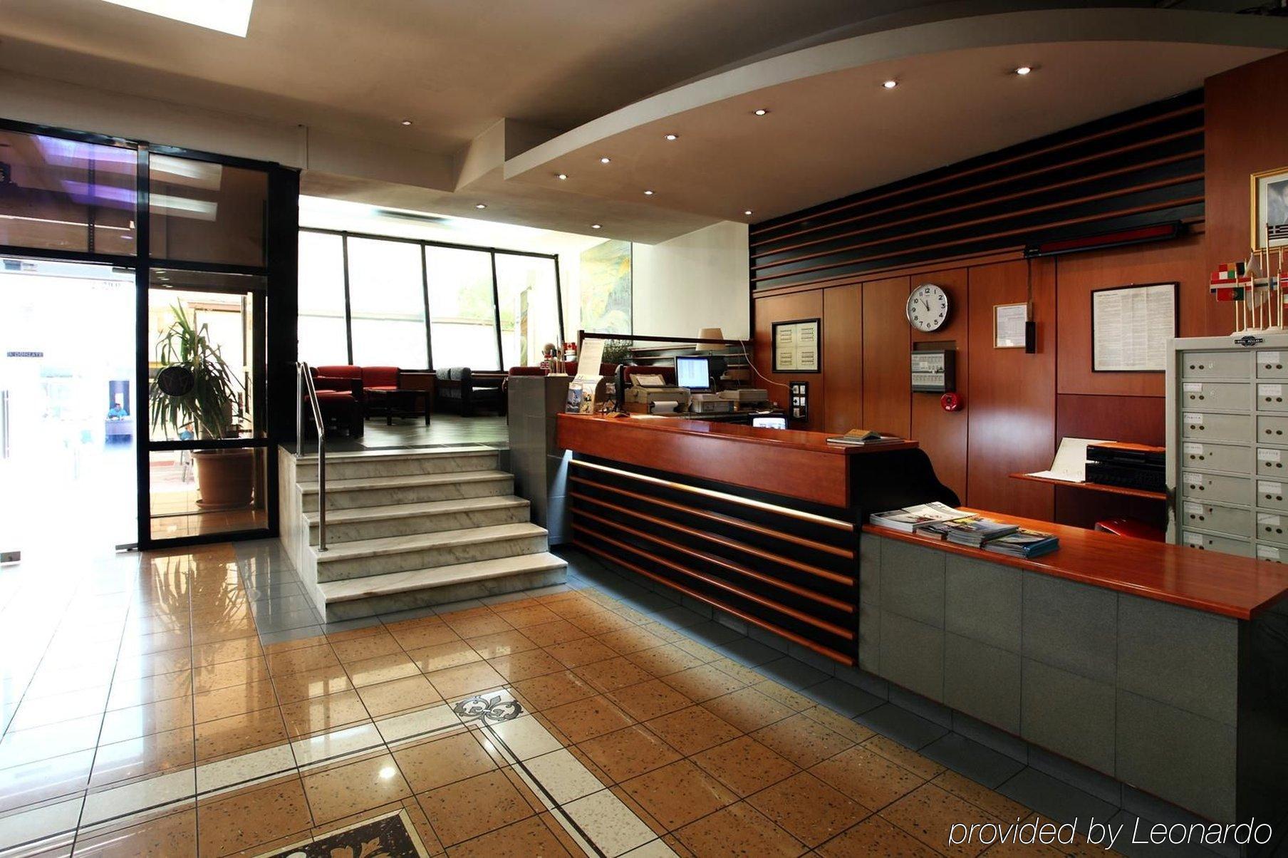 Hotel Metropol ラリサ インテリア 写真